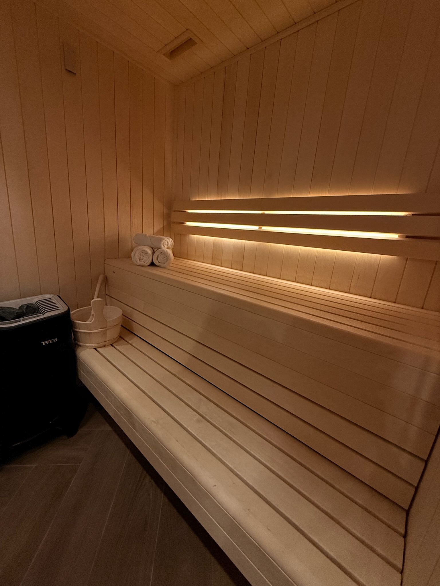 Sauna finlandais Tylö privatif — Maison Nina N°3, L'Île-Saint-Denis